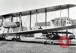 Standbild deutsche Flugzeuge von Ersten Weltkrieg Deutschland, 1918, aus Sekunde 52 historischem Filmmaterial Videoclip 65675024361
