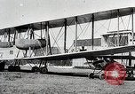 Standbild deutsche Flugzeuge von Ersten Weltkrieg Deutschland, 1918, aus Sekunde 55 historischem Filmmaterial Videoclip 65675024361