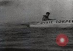Image Malcolm Pape conduit son bateau propulsée par fusée Miami Florida United States USA, 1929, de la seconde 33 séquences d'archives historiques vidéo 65675024372