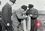 Standbild Erste erfolgreiche post rocket Deutschland, 1931, aus Sekunde 19 historischem Filmmaterial Videoclip 65675024387