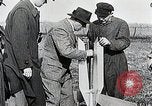 Standbild Erste erfolgreiche post rocket Deutschland, 1931, aus Sekunde 20 historischem Filmmaterial Videoclip 65675024387