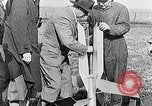 Standbild Erste erfolgreiche post rocket Deutschland, 1931, aus Sekunde 23 historischem Filmmaterial Videoclip 65675024387