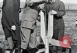 Standbild Erste erfolgreiche post rocket Deutschland, 1931, aus Sekunde 27 historischem Filmmaterial Videoclip 65675024387