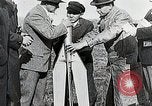 Standbild Erste erfolgreiche post rocket Deutschland, 1931, aus Sekunde 54 historischem Filmmaterial Videoclip 65675024387
