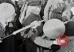 Standbild Reinhold Bodenbearbeitung Deutschland, 1931, aus Sekunde 36 historischem Filmmaterial Videoclip 65675024388