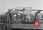 Standbild Reinhold Bodenbearbeitung Deutschland, 1931, aus Sekunde 53 historischem Filmmaterial Videoclip 65675024388