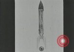 Standbild Projektil Raketen Deutschland, 1934, aus Sekunde 40 historischem Filmmaterial Videoclip 65675024393