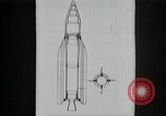 Standbild Projektil Raketen Deutschland, 1934, aus Sekunde 53 historischem Filmmaterial Videoclip 65675024393