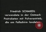 Standbild Post per Rakete versenden Österreich, 1932, aus Sekunde 6 historischem Filmmaterial Videoclip 65675024394