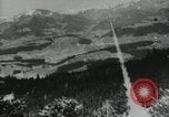Standbild Post per Rakete versenden Österreich, 1932, aus Sekunde 34 historischem Filmmaterial Videoclip 65675024394