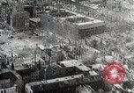 Standbild Ansichten der zerstörten Berlin am Ende des Zweiten Weltkrieg Berlin Deutschland, 1945, aus Sekunde 30 historischem Filmmaterial Videoclip 65675024426