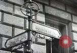 Standbild Ansichten der zerstörten Berlin am Ende des Zweiten Weltkrieg Berlin Deutschland, 1945, aus Sekunde 58 historischem Filmmaterial Videoclip 65675024426