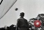 Standbild Amerikanische 82 Und 101 Fallschirmjäger am Vorabend des D-Day Invasion Frankreichs England, 1944, aus Sekunde 39 historischem Filmmaterial Videoclip 65675024429