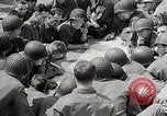 Standbild Der D-Day Invasion Schlacht an den Stränden Normandie Frankreich, 1944, aus Sekunde 30 historischem Filmmaterial Videoclip 65675024431