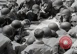 Standbild Der D-Day Invasion Schlacht an den Stränden Normandie Frankreich, 1944, aus Sekunde 31 historischem Filmmaterial Videoclip 65675024431