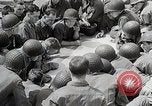 Standbild Der D-Day Invasion Schlacht an den Stränden Normandie Frankreich, 1944, aus Sekunde 32 historischem Filmmaterial Videoclip 65675024431