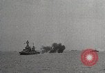 Standbild Der D-Day Invasion Schlacht an den Stränden Normandie Frankreich, 1944, aus Sekunde 48 historischem Filmmaterial Videoclip 65675024431