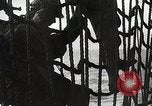 Standbild Der D-Day Invasion Schlacht an den Stränden Normandie Frankreich, 1944, aus Sekunde 56 historischem Filmmaterial Videoclip 65675024431