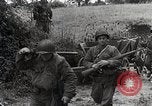 Standbild Verbündeten voraus nach D-Day Invasion Normandie Frankreich, 1944, aus Sekunde 9 historischem Filmmaterial Videoclip 65675024432