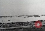 Standbild Verbündeten voraus nach D-Day Invasion Normandie Frankreich, 1944, aus Sekunde 25 historischem Filmmaterial Videoclip 65675024432