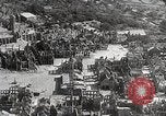 Immagine di Alleati importanti città portuale dopo il D-Day nella seconda guerra mondiale Cherbourg Francia, 1944, secondo 15 filmato di repertorio 65675024433