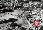 Immagine di Alleati importanti città portuale dopo il D-Day nella seconda guerra mondiale Cherbourg Francia, 1944, secondo 33 filmato di repertorio 65675024433