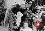Immagine di Alleati importanti città portuale dopo il D-Day nella seconda guerra mondiale Cherbourg Francia, 1944, secondo 40 filmato di repertorio 65675024433