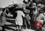 Immagine di Alleati importanti città portuale dopo il D-Day nella seconda guerra mondiale Cherbourg Francia, 1944, secondo 43 filmato di repertorio 65675024433