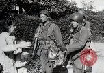 Immagine di Alleati importanti città portuale dopo il D-Day nella seconda guerra mondiale Cherbourg Francia, 1944, secondo 48 filmato di repertorio 65675024433