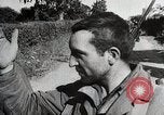 Immagine di Alleati importanti città portuale dopo il D-Day nella seconda guerra mondiale Cherbourg Francia, 1944, secondo 51 filmato di repertorio 65675024433
