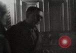 Standbild Verbündeten Einrücken der Deutschen in Hecken der Normandie Normandie Frankreich, 1944, aus Sekunde 7 historischem Filmmaterial Videoclip 65675024434