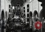 Standbild Verbündeten Einrücken der Deutschen in Hecken der Normandie Normandie Frankreich, 1944, aus Sekunde 40 historischem Filmmaterial Videoclip 65675024434