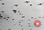 Standbild Verbündeten Angriff Niederlande und Stadt Aachen während Zweiten Weltkrieg Deutschland, 1944, aus Sekunde 35 historischem Filmmaterial Videoclip 65675024439