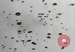 Standbild Verbündeten Angriff Niederlande und Stadt Aachen während Zweiten Weltkrieg Deutschland, 1944, aus Sekunde 41 historischem Filmmaterial Videoclip 65675024439