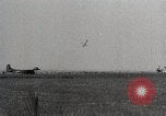 Standbild Verbündeten Angriff Niederlande und Stadt Aachen während Zweiten Weltkrieg Deutschland, 1944, aus Sekunde 62 historischem Filmmaterial Videoclip 65675024439