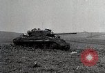 Image des Alliés de lancer des attaques au sol contre l'Allemagne au cours Seconde Guerre Mondiale Allemagne, 1944, de la seconde 30 séquences d'archives historiques vidéo 65675024440
