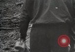 Image des troupes américaines embourbé dans la boue sont visités par le général Eisenhower Allemagne, 1944, de la seconde 51 séquences d'archives historiques vidéo 65675024441