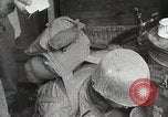 Image les troupes américaines lutte leur voie dans une petite ville Allemagne, 1944, de la seconde 55 séquences d'archives historiques vidéo 65675024442