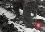 Standbild US-Infanteriedivision 26 Yankee feiert Thanksgiving Frankreich, 1944, aus Sekunde 7 historischem Filmmaterial Videoclip 65675024443