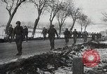 Standbild US-Infanteriedivision 26 Yankee feiert Thanksgiving Frankreich, 1944, aus Sekunde 12 historischem Filmmaterial Videoclip 65675024443