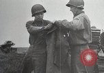 Standbild US-Infanteriedivision 26 Yankee feiert Thanksgiving Frankreich, 1944, aus Sekunde 20 historischem Filmmaterial Videoclip 65675024443