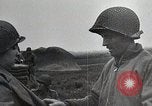 Standbild US-Infanteriedivision 26 Yankee feiert Thanksgiving Frankreich, 1944, aus Sekunde 24 historischem Filmmaterial Videoclip 65675024443