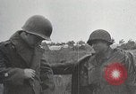 Standbild US-Infanteriedivision 26 Yankee feiert Thanksgiving Frankreich, 1944, aus Sekunde 28 historischem Filmmaterial Videoclip 65675024443