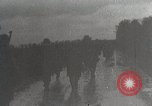 Standbild US-Infanteriedivision 26 Yankee feiert Thanksgiving Frankreich, 1944, aus Sekunde 48 historischem Filmmaterial Videoclip 65675024443