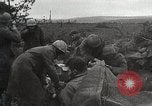 Standbild US-Infanteriedivision 26 Yankee feiert Thanksgiving Frankreich, 1944, aus Sekunde 53 historischem Filmmaterial Videoclip 65675024443