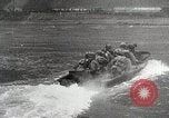 Image les forces américaines l'avance en Allemagne en Seconde Guerre Mondiale Julich Allemagne, 1945, de la seconde 7 séquences d'archives historiques vidéo 65675024449
