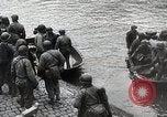 Image les forces américaines l'avance en Allemagne en Seconde Guerre Mondiale Julich Allemagne, 1945, de la seconde 12 séquences d'archives historiques vidéo 65675024449