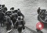 Image les forces américaines l'avance en Allemagne en Seconde Guerre Mondiale Julich Allemagne, 1945, de la seconde 13 séquences d'archives historiques vidéo 65675024449