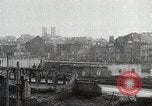 Image les forces américaines l'avance en Allemagne en Seconde Guerre Mondiale Julich Allemagne, 1945, de la seconde 46 séquences d'archives historiques vidéo 65675024449