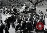 Image libération de soldats américains de camp de prisonniers allemands Allemagne, 1945, de la seconde 17 séquences d'archives historiques vidéo 65675024453